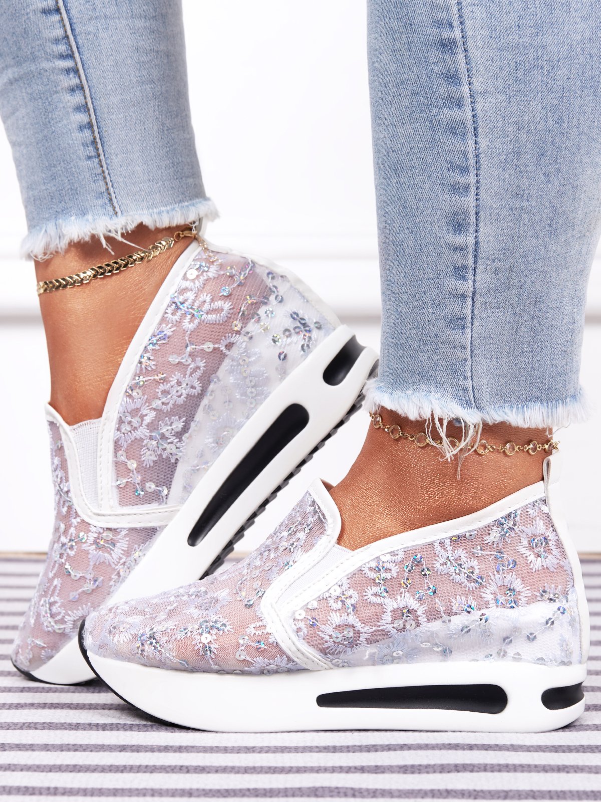 Breathable Floral Embroidery Slip-on Muffin Sneakers | justfashionnow