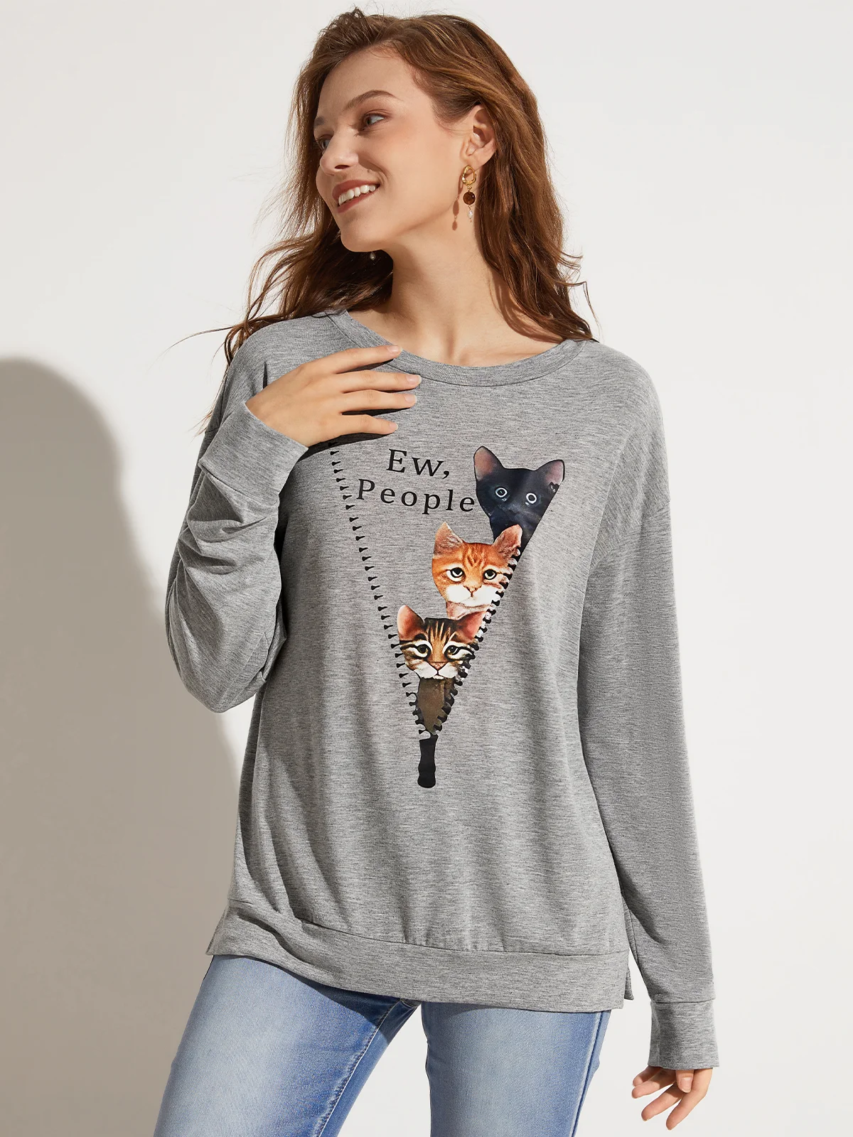 Three Cats Probe Loose Crew Neck T-Shirt