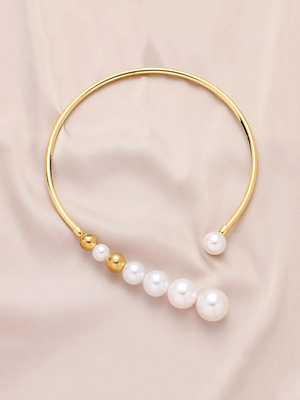 Elegant Imitation Pearl Torque Metal Choker Necklace