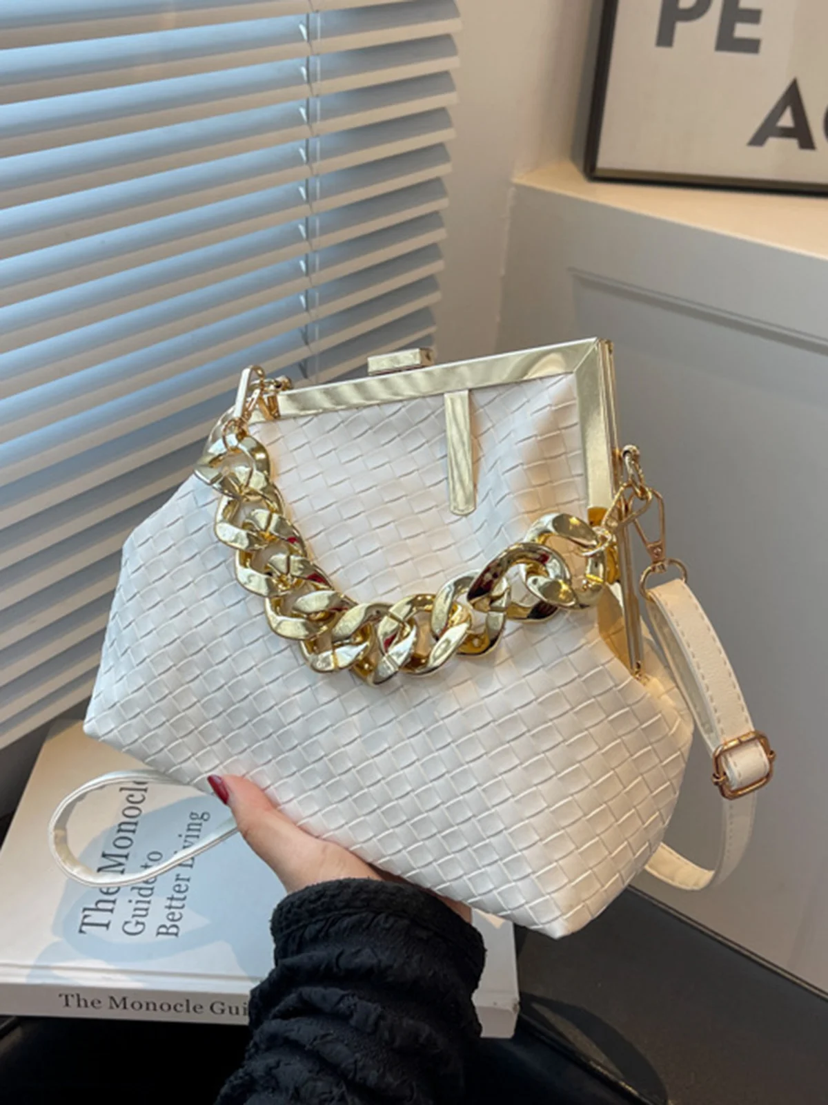 Casual Woven Metal Clutch Chain Handbag with Crossbody Strap