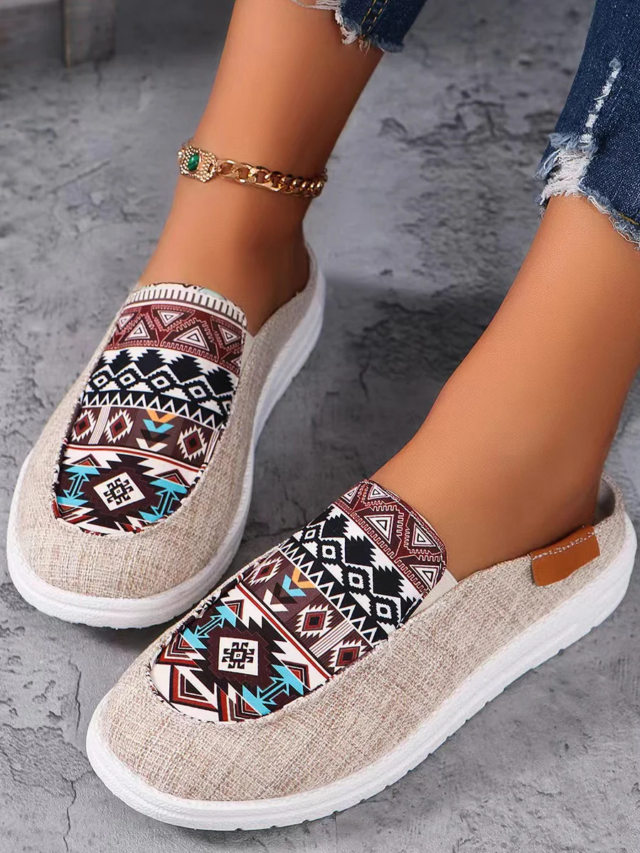 Casual Fabric Ethnic All Season Loafers