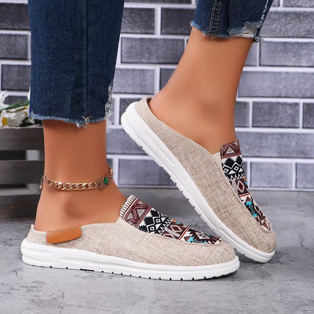 Casual Fabric Ethnic All Season Loafers