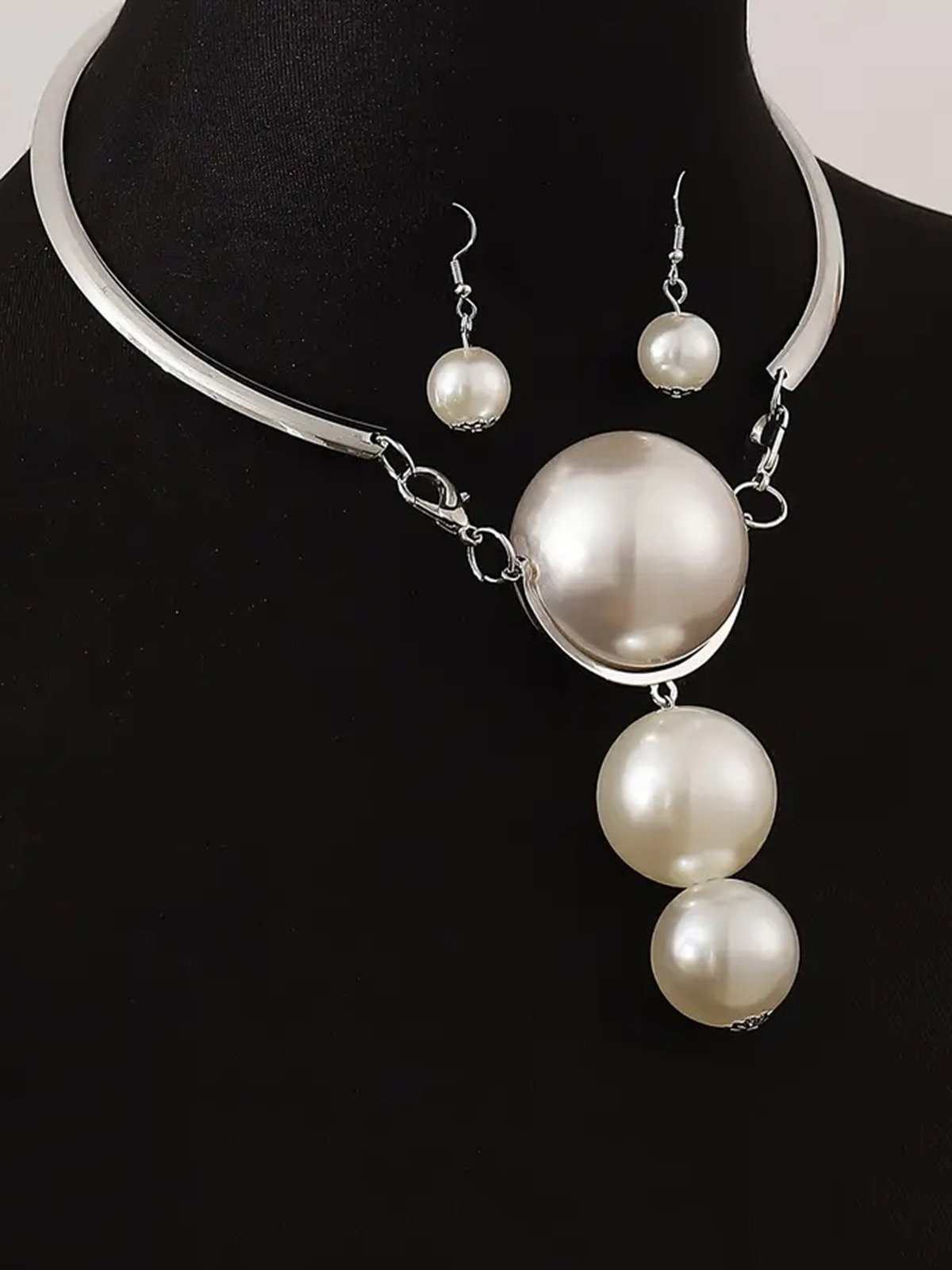 Exaggerated Imitation Pearl Party Jewelry Set