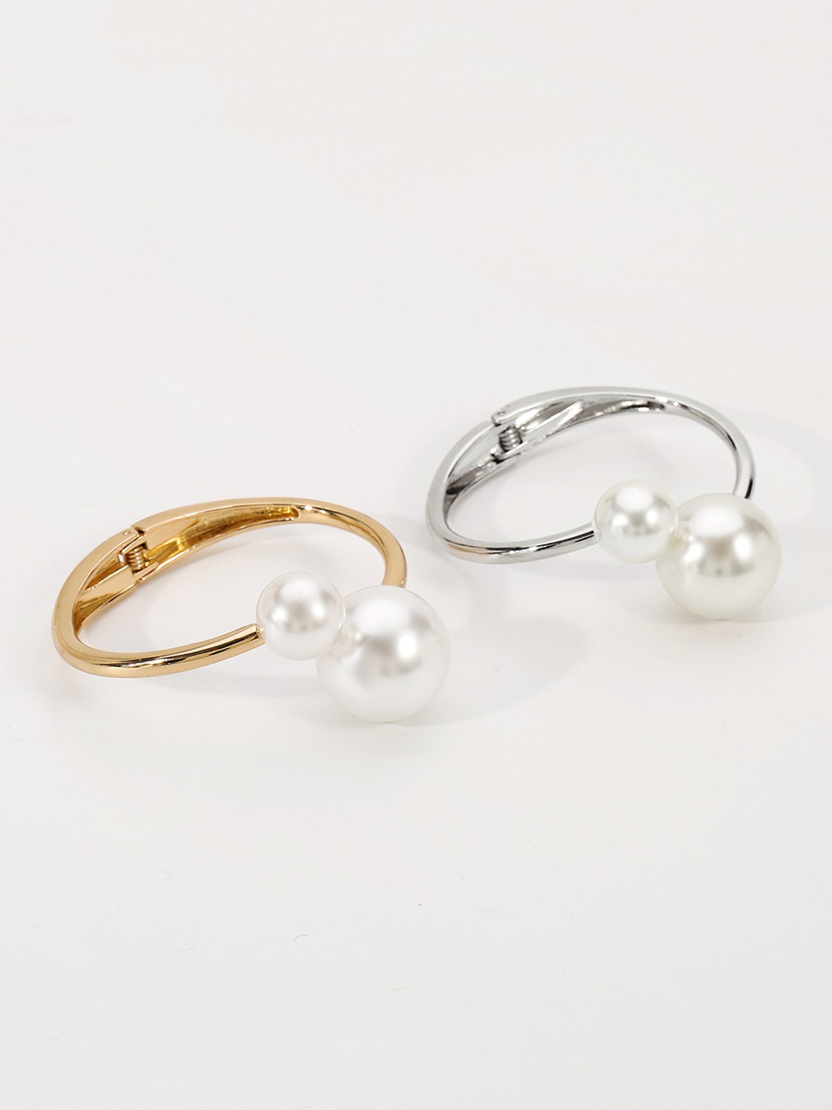 Elegant Asymmetrical Faux Pearl Cuff Bracelet