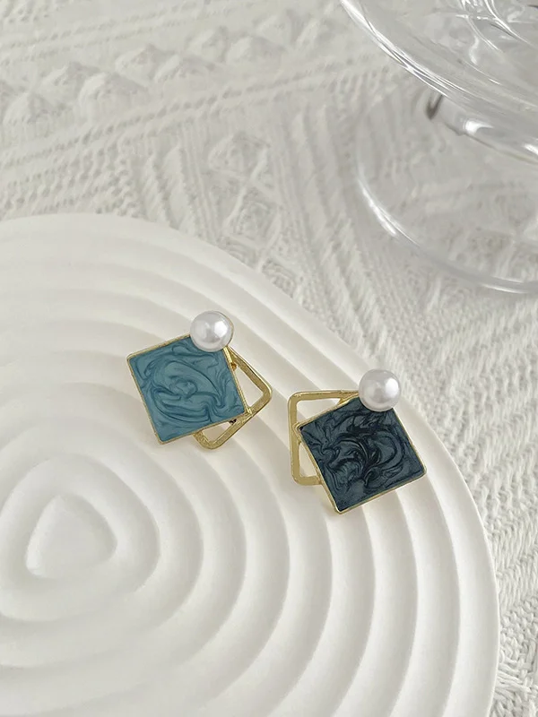 Simple Geometric Earrings