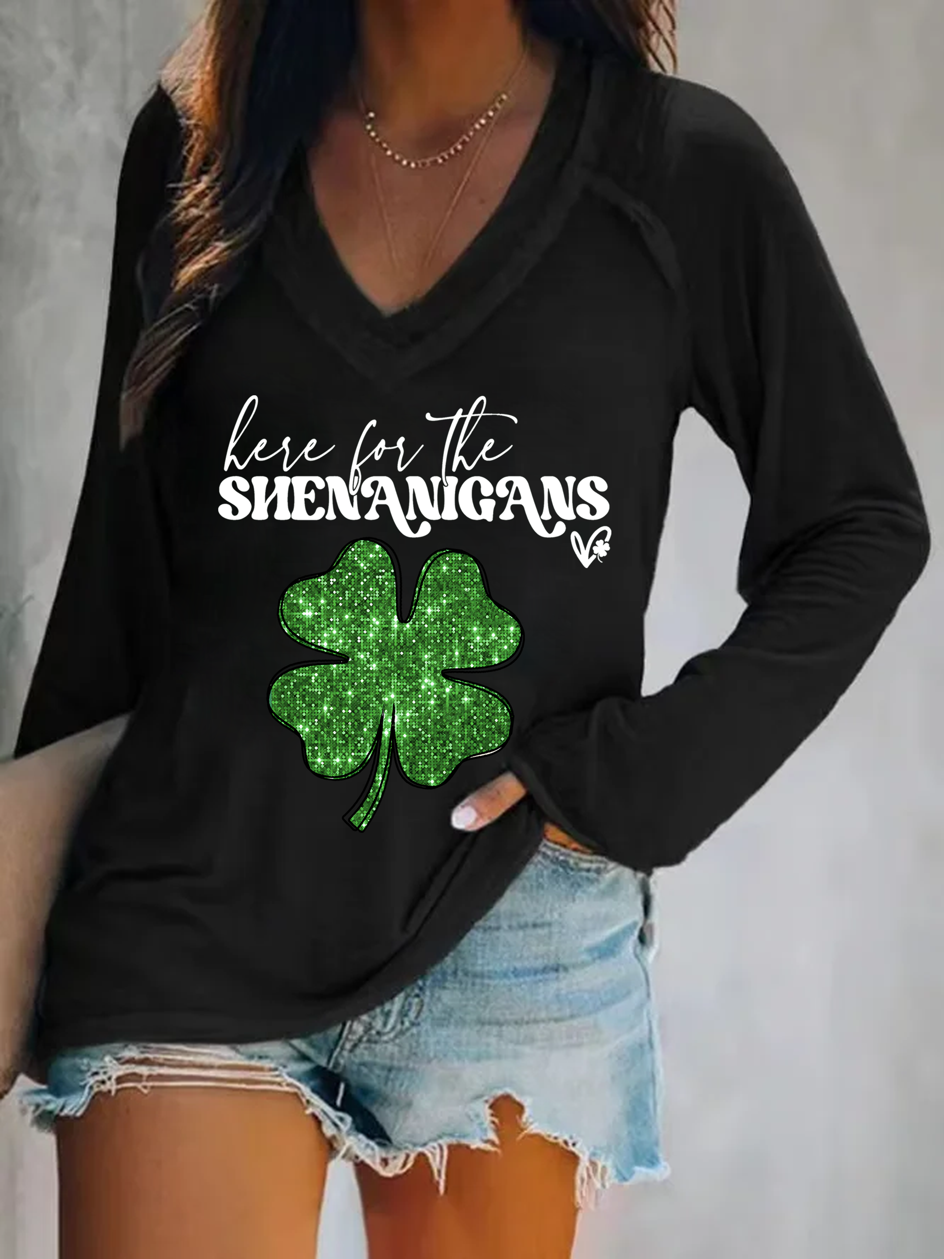 Women's Four-leaf Clover Long Sleeve Tee T-shirt V Neck Casual Spring/Fall Top