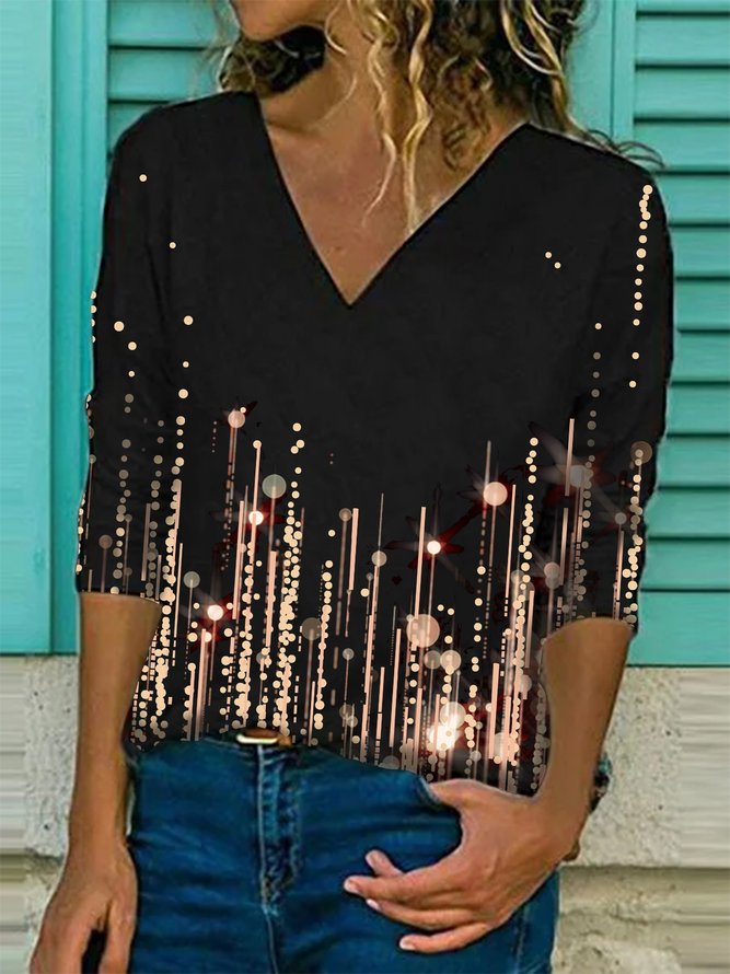 A Simple Showy Printed Long-Sleeved T-shirt