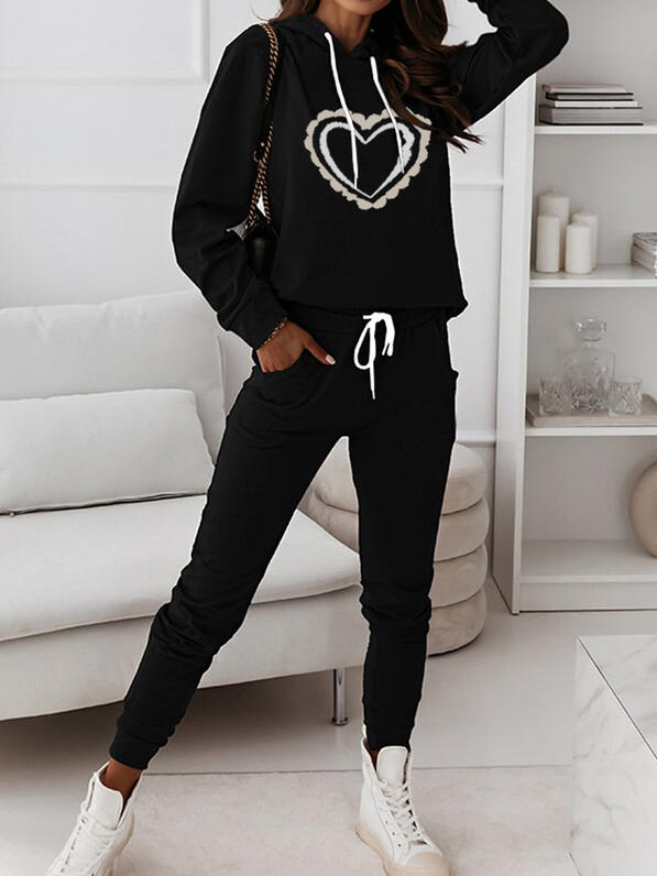Heart Print Sporty Casual Plus Size Sweatshirts & Two-Piece Outfits Set