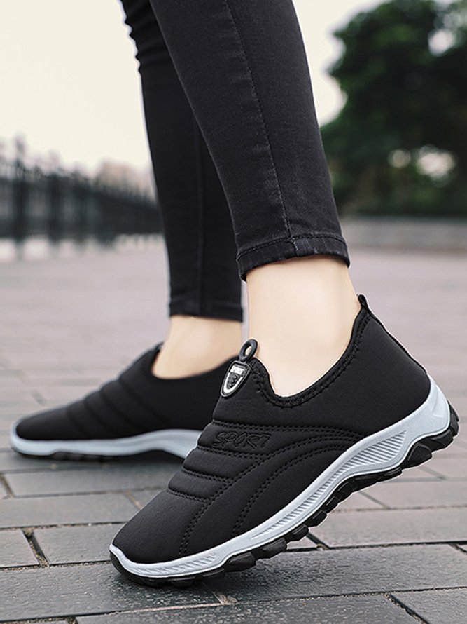 Women's Text Embroidery Slip-On Snow Sports Shoes