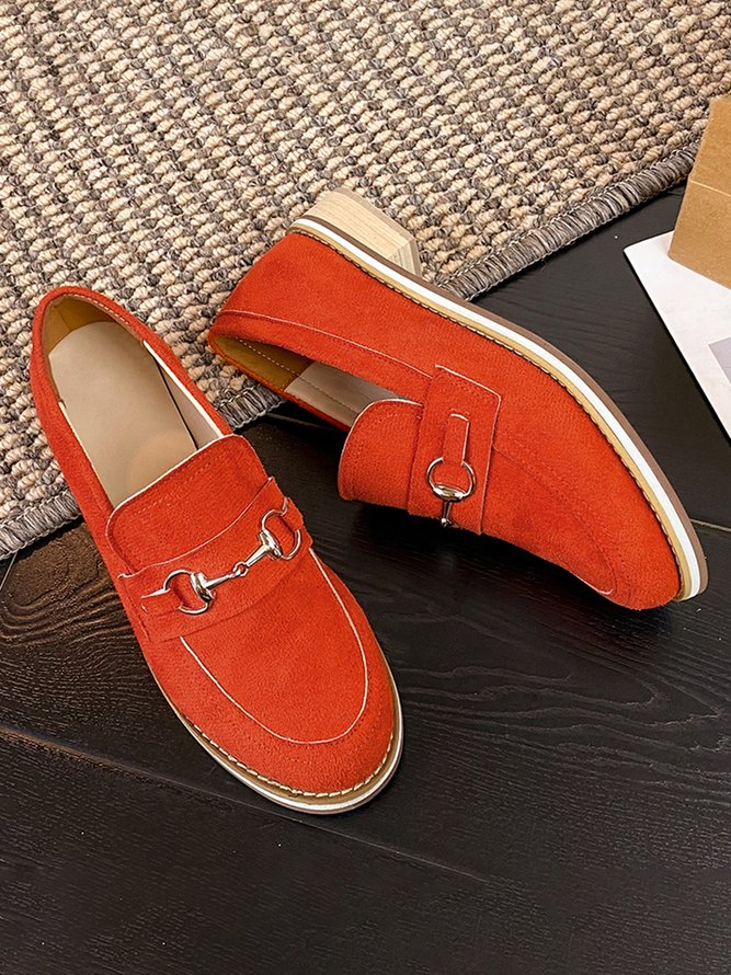 Plus Size Metal Decor Faux Suede Casual Loafers