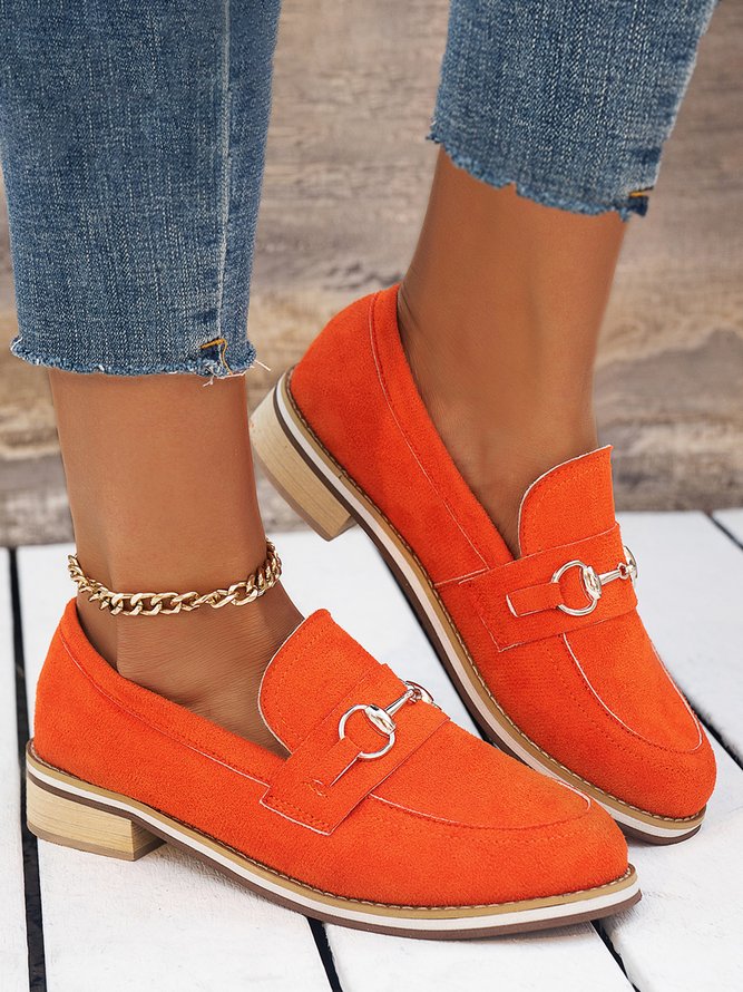 Plus Size Metal Decor Faux Suede Casual Loafers