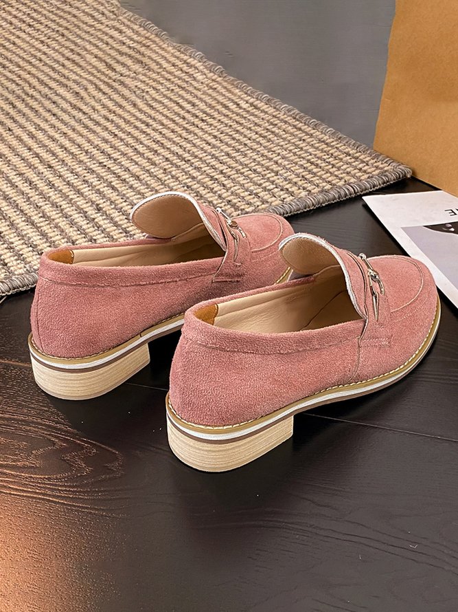 Plus Size Metal Decor Faux Suede Casual Loafers