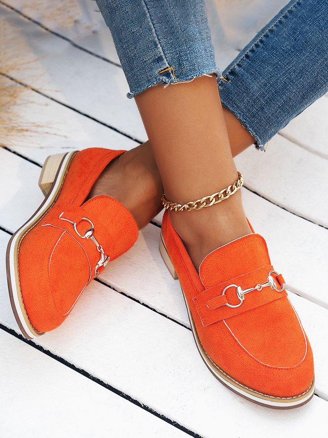 Plus Size Metal Decor Faux Suede Casual Loafers