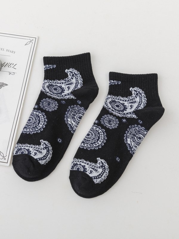 Ethnic Paisley Cashew Flower Pattern Cotton Socks Vintage Everyday Accessories