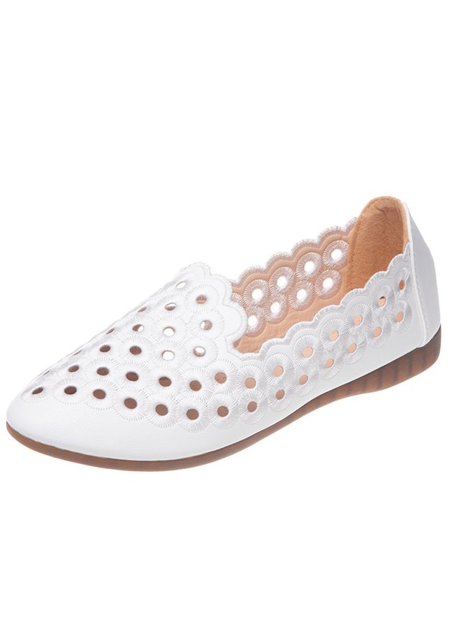 Hollow Out Embroidery Scallop Trim Point Toe Flat Shoes